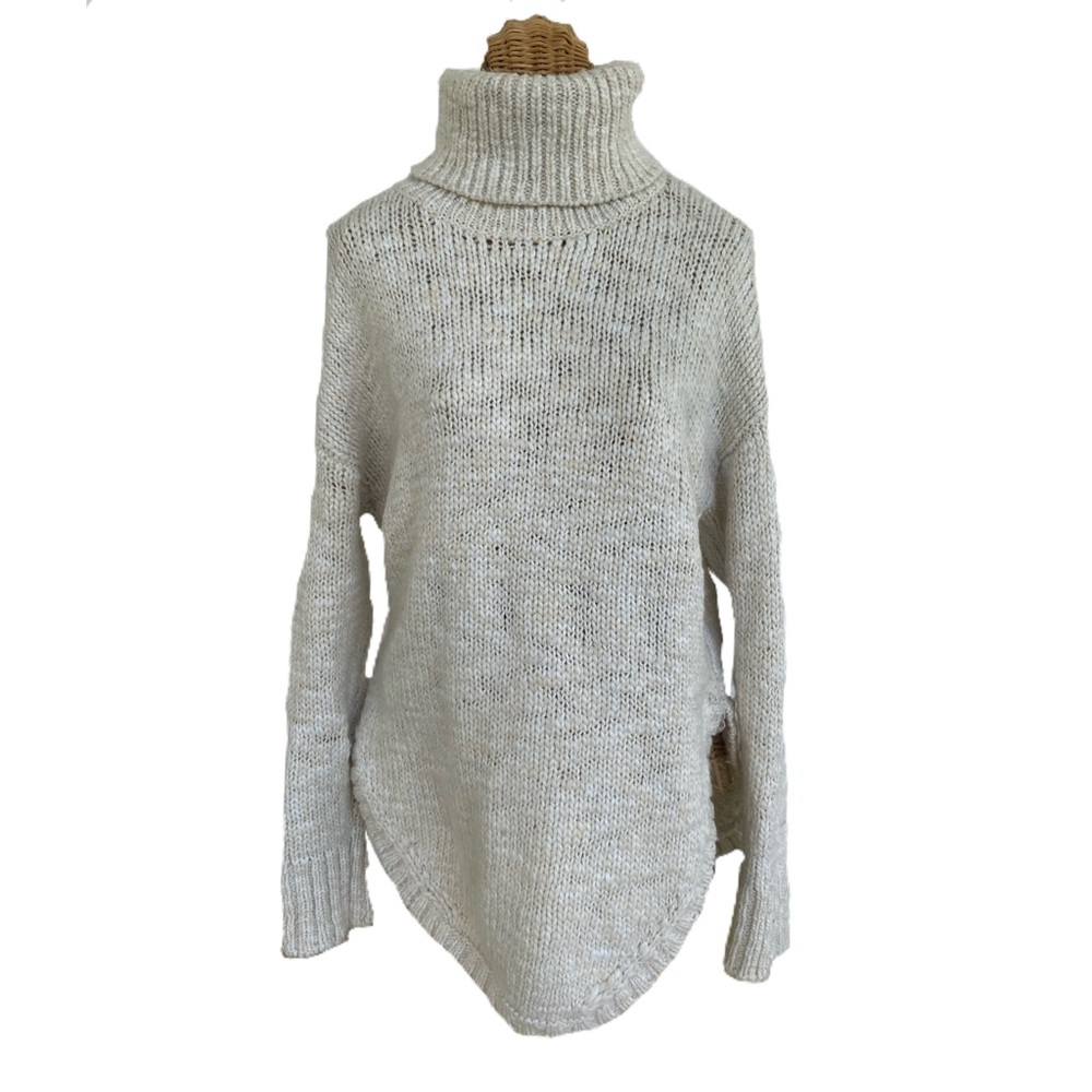 Treasure & Bond Cream Colored Turtleneck Sweater